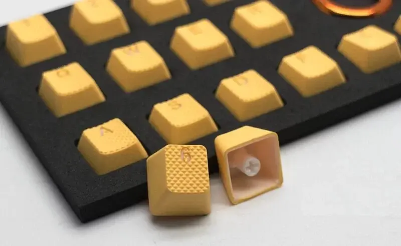 Tai-Hao TPR Rubber Backlit Double-Shot 18-Key Gaming Keycap Set — Neon Orange, UK Layout thumbnail 4