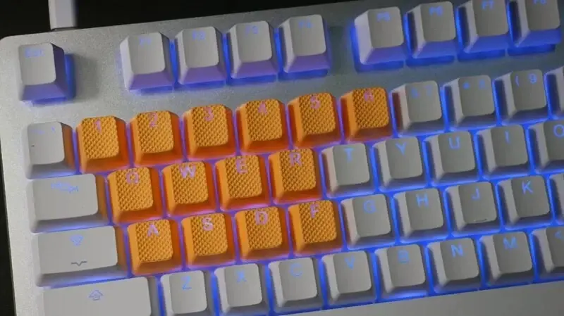 Tai-Hao TPR Rubber Backlit Double-Shot 18-Key Gaming Keycap Set — Neon Orange, UK Layout